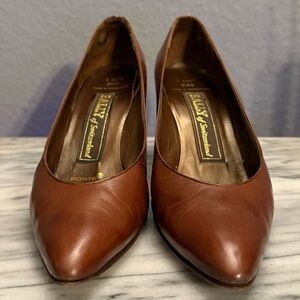 Bally Classic Tan Leather Heels